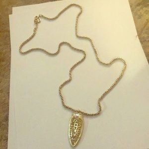 Kendra Scott necklace